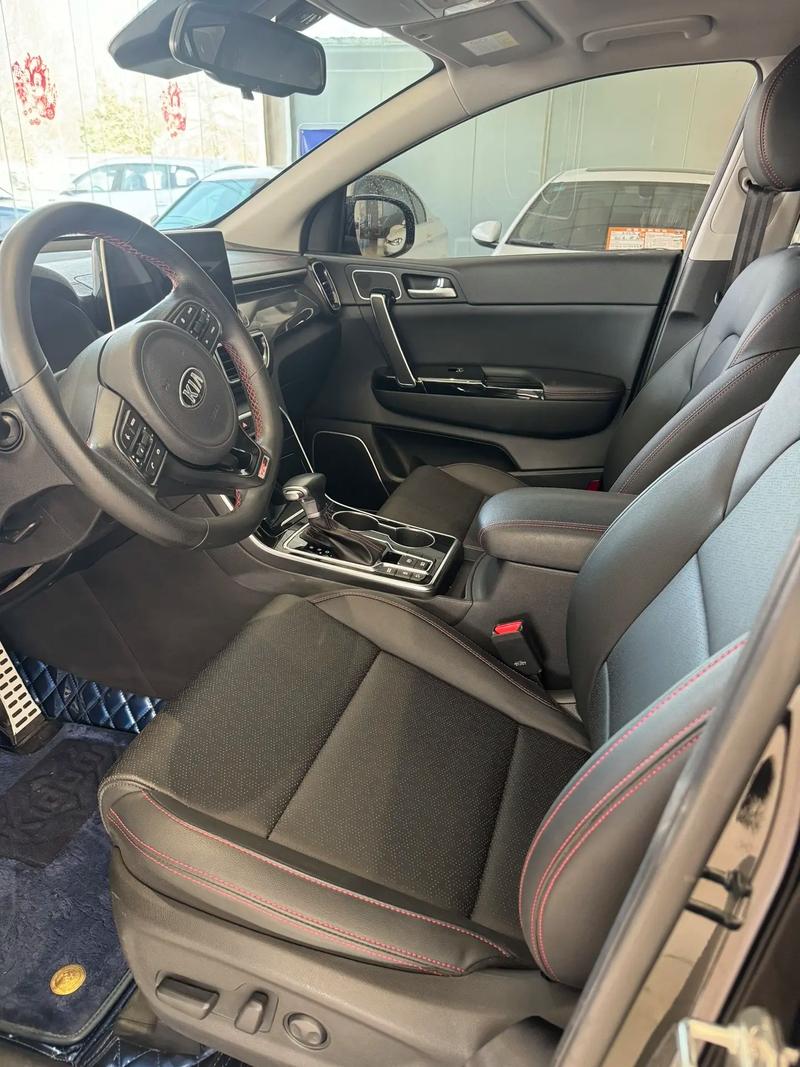 起亚kx5后排气筒尾部报价,起亚kx5后尾门积水解决了吗