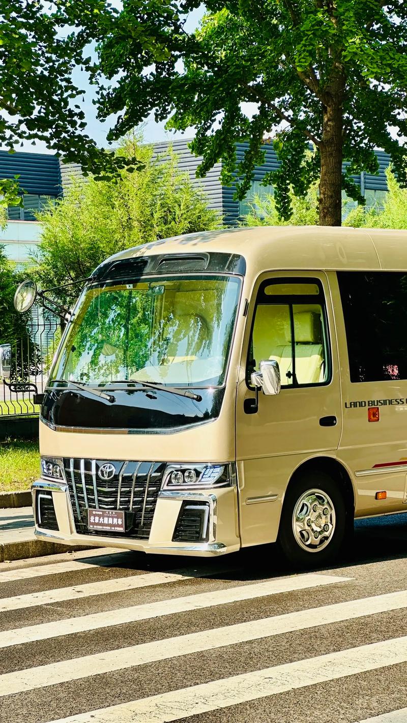 【丰田接待车考斯特,丰田考斯特接待版12座】