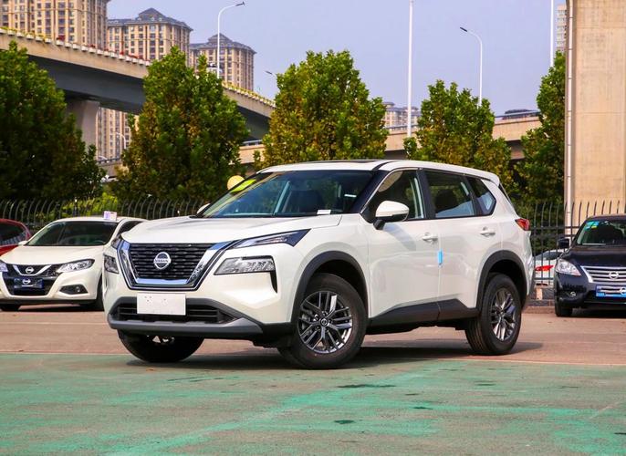 奇骏是大型suv车型(奇骏属于什么车型)