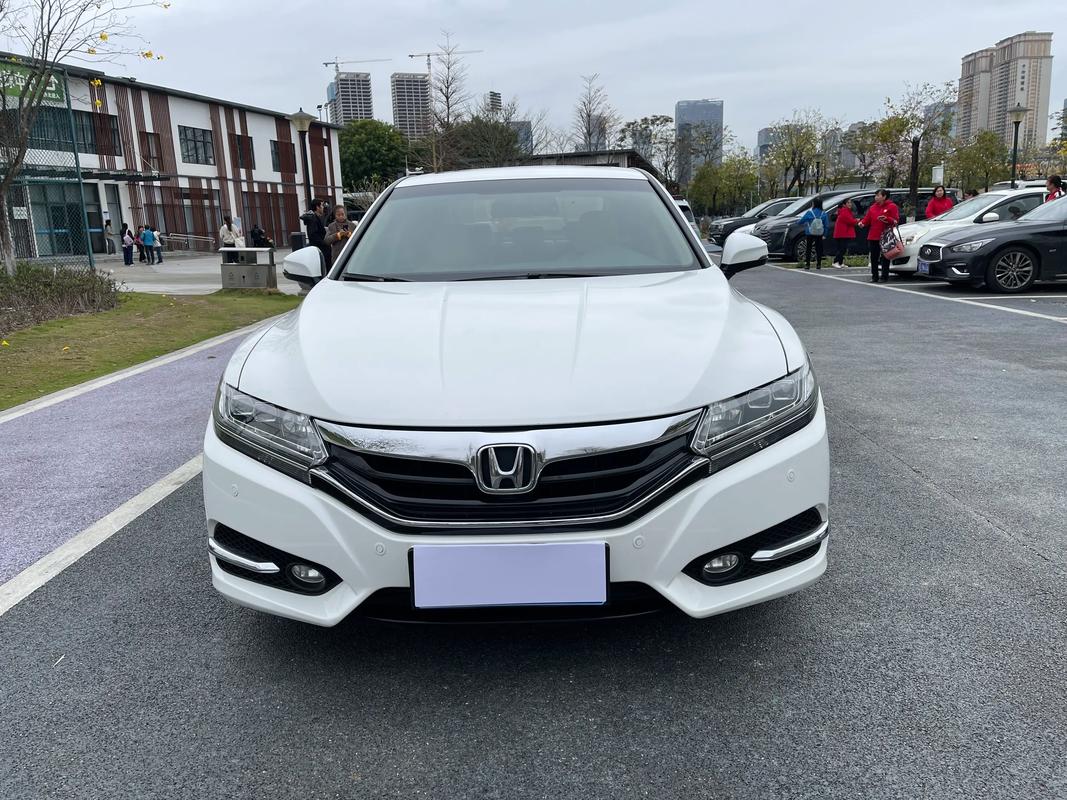 11年的本田思铂睿多少钱,11年思铂睿二手车多少钱