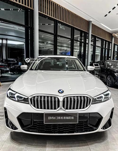 320i车身尺寸(宝马320i长宽高)