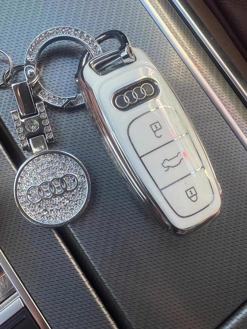 奥迪a6钥匙多少钱配一把,2020款奥迪a6l车钥匙多少钱一个