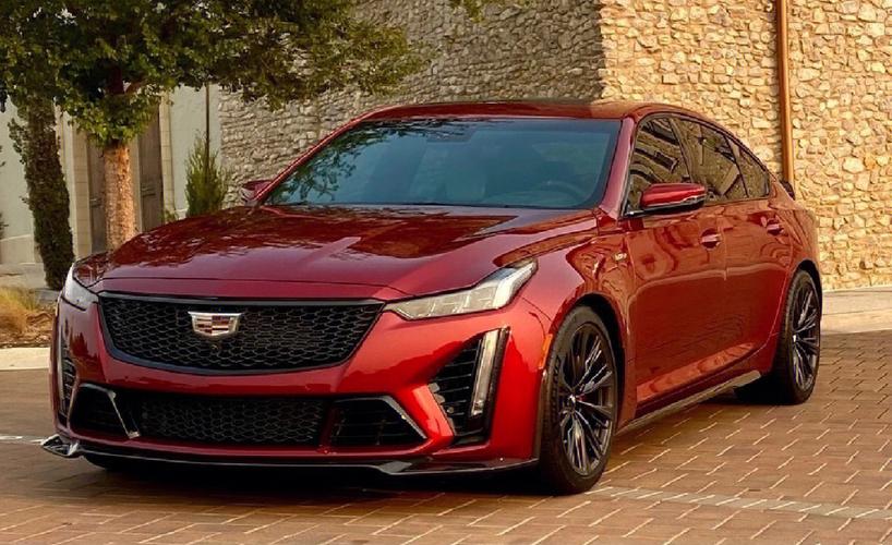 凯迪拉克cts红色报价(凯迪拉克红色ct5图片)