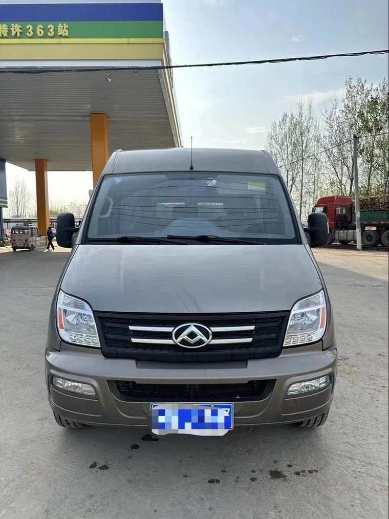 上汽大通v80油箱多少升,大通v80油箱多大容量