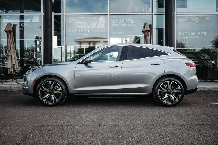 【华为sf5汽车参数,华为sf5汽车最新消息】