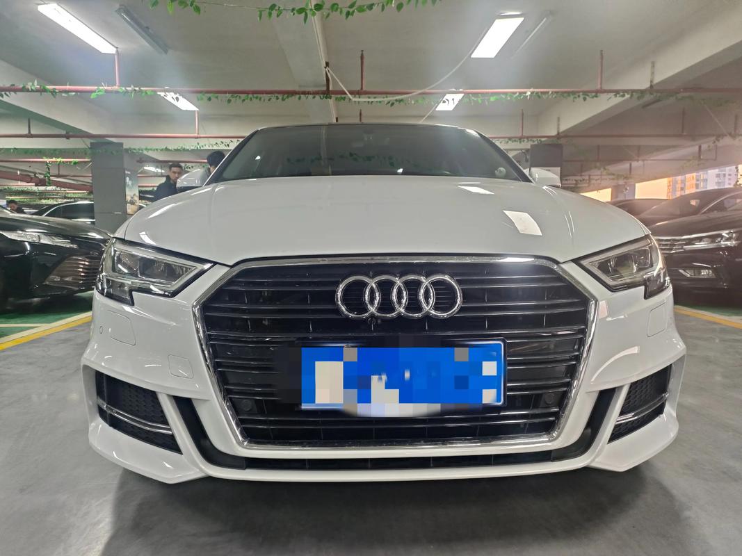 奥迪a3三厢白色(一汽奥迪a3白色)