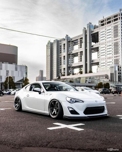 丰田86敞篷版什么时候上市(敞篷丰田86报价图片)