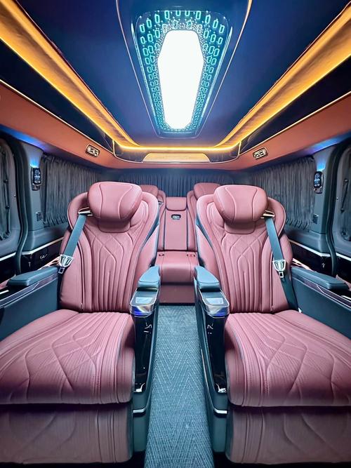 商务车七座内饰图片,商务车七座内饰图片大全