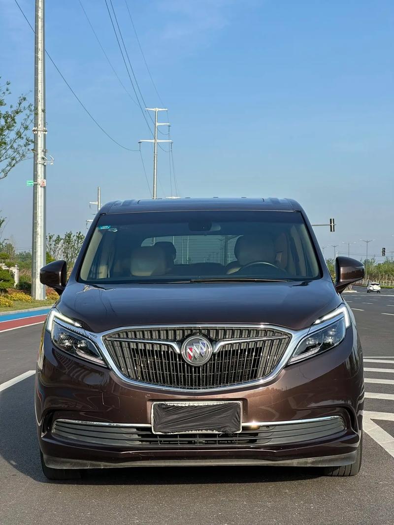 别克gl8es什么意思,别克gl8商务车出现esc