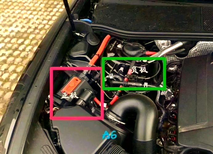 奥迪r8电瓶在什么位置,奥迪r8电瓶没电了机盖怎么打开