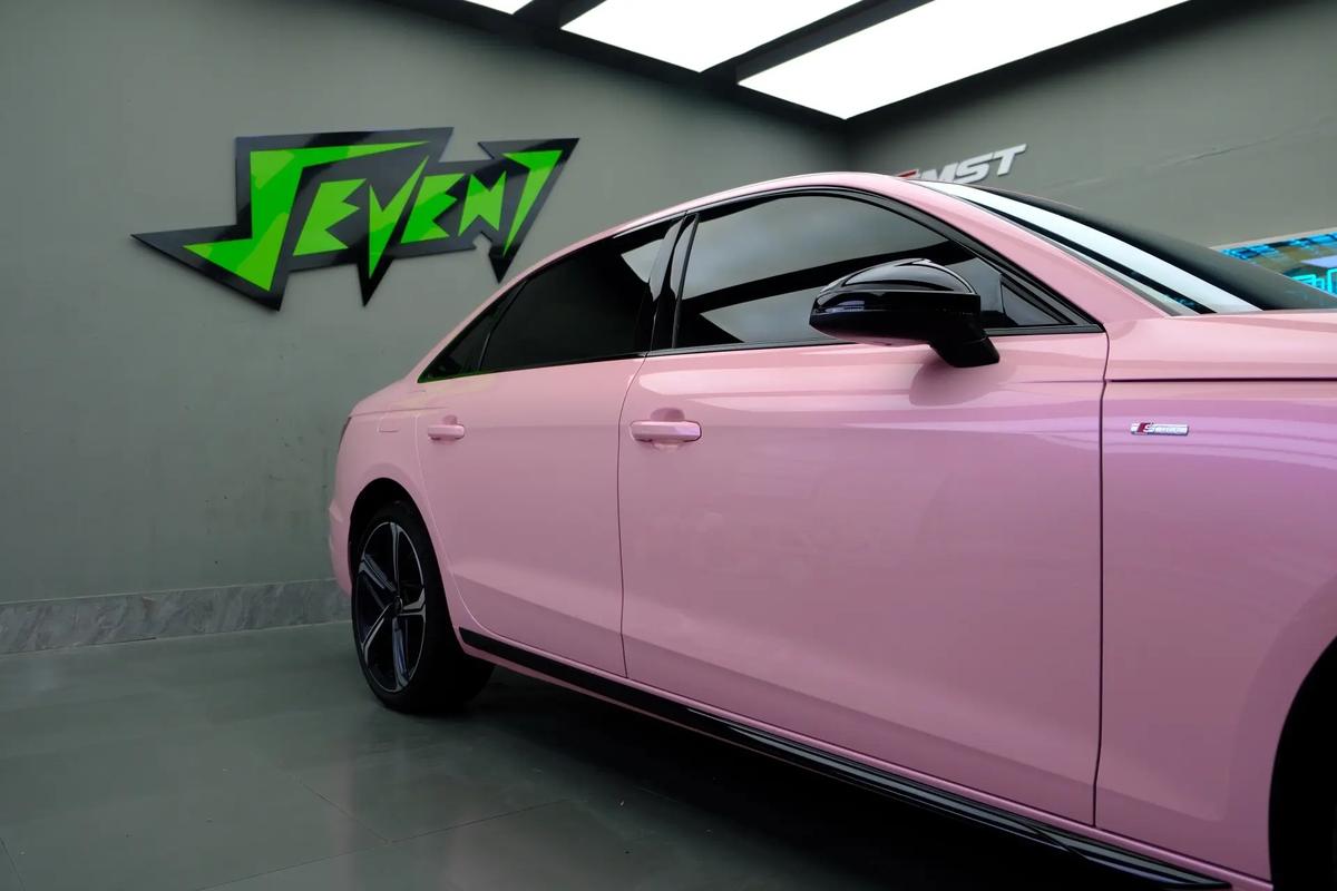 奥迪a4樱花粉报价,奥迪a4l新款2020粉色