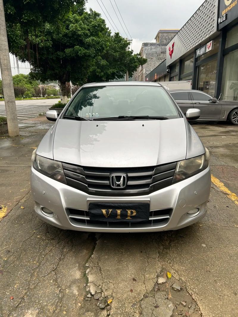 本田锋范怎么看是哪款车/本田锋范型号查询