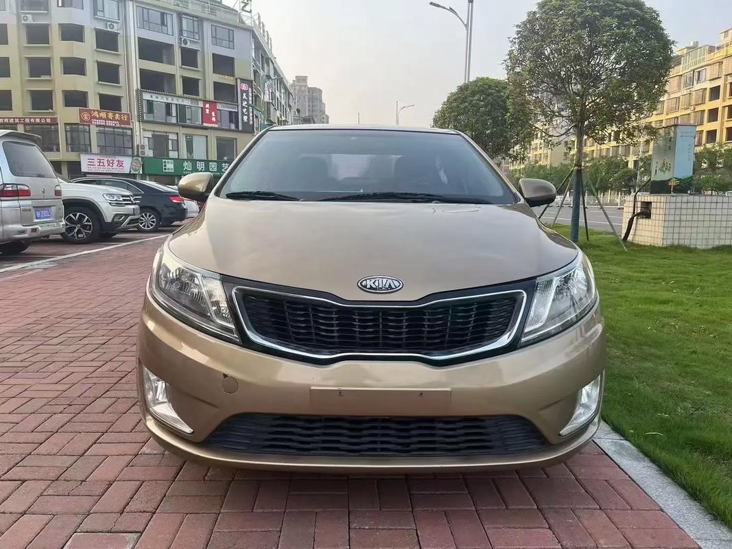 【k2两厢车价格及图片,k2两厢二手车报价】