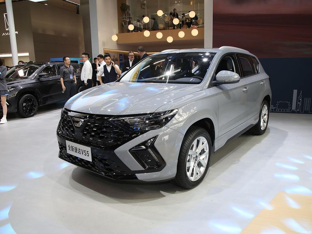 10万左右买什么车好/落地10万左右买什么车好